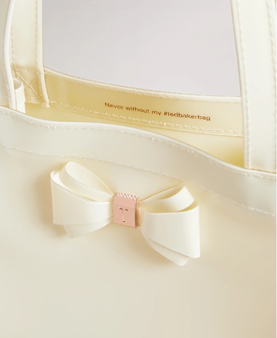 ٻҾ3 ͧԹ : Ted Baker  Plain Bow Small Icon Bag  ivory***