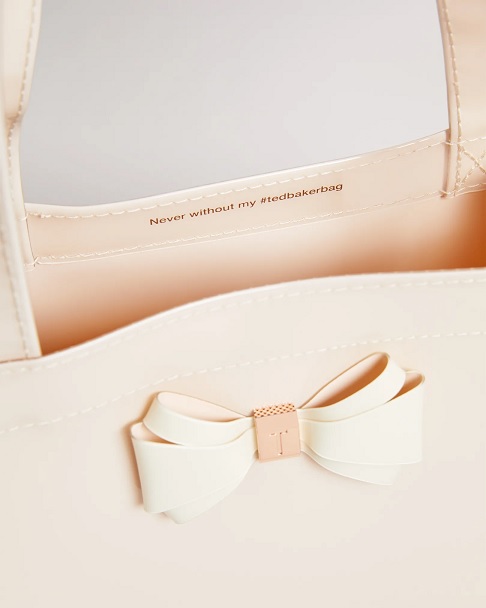 รูปภาพที่#4 ของสินค้า : Ted Baker รุ่น Plain Bow Small Icon Bag สี Light Pink***พร้อมส่ง รูปภาพที่4 ของสินค้า : Ted Baker รุ่น Plain Bow Small Icon Bag สี Light Pink***พร้อมส่ง