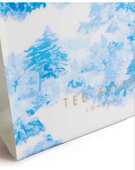 รูปภาพที่#4 ของสินค้า : Ted Baker รุ่น New Romantic Small Printed Icon Bag ไซส์ S***พร้อมส่ง รูปภาพที่4 ของสินค้า : Ted Baker รุ่น New Romantic Small Printed Icon Bag ไซส์ S***พร้อมส่ง